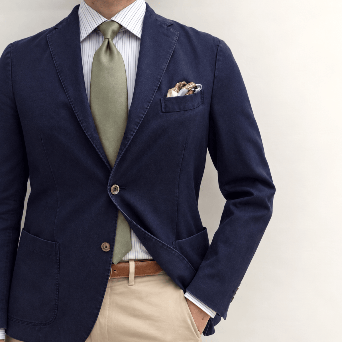 THE SAGE - BOTTIGLIA TIE worn with a navy blazer