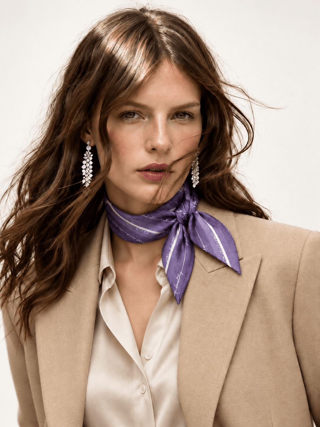 Stay Healthy antibacterial foulard worn by a model - Cochic