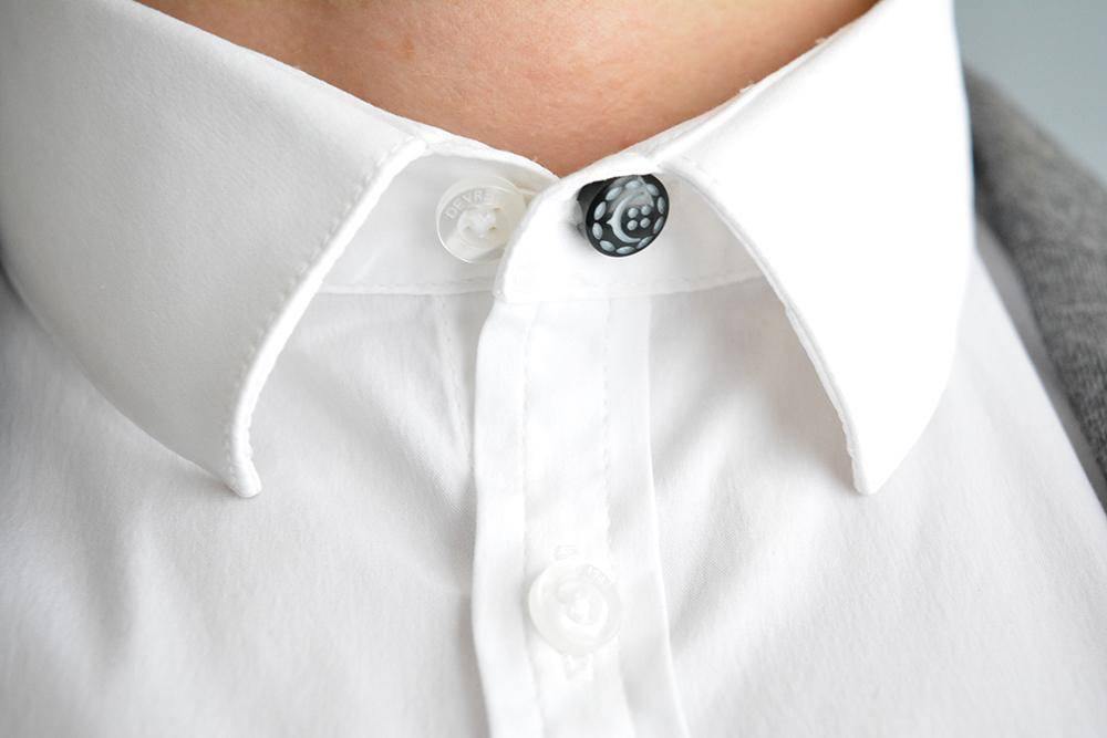 Shirt Collar Extenders (4pcs, White and Black) Make your shirt comfortable  again