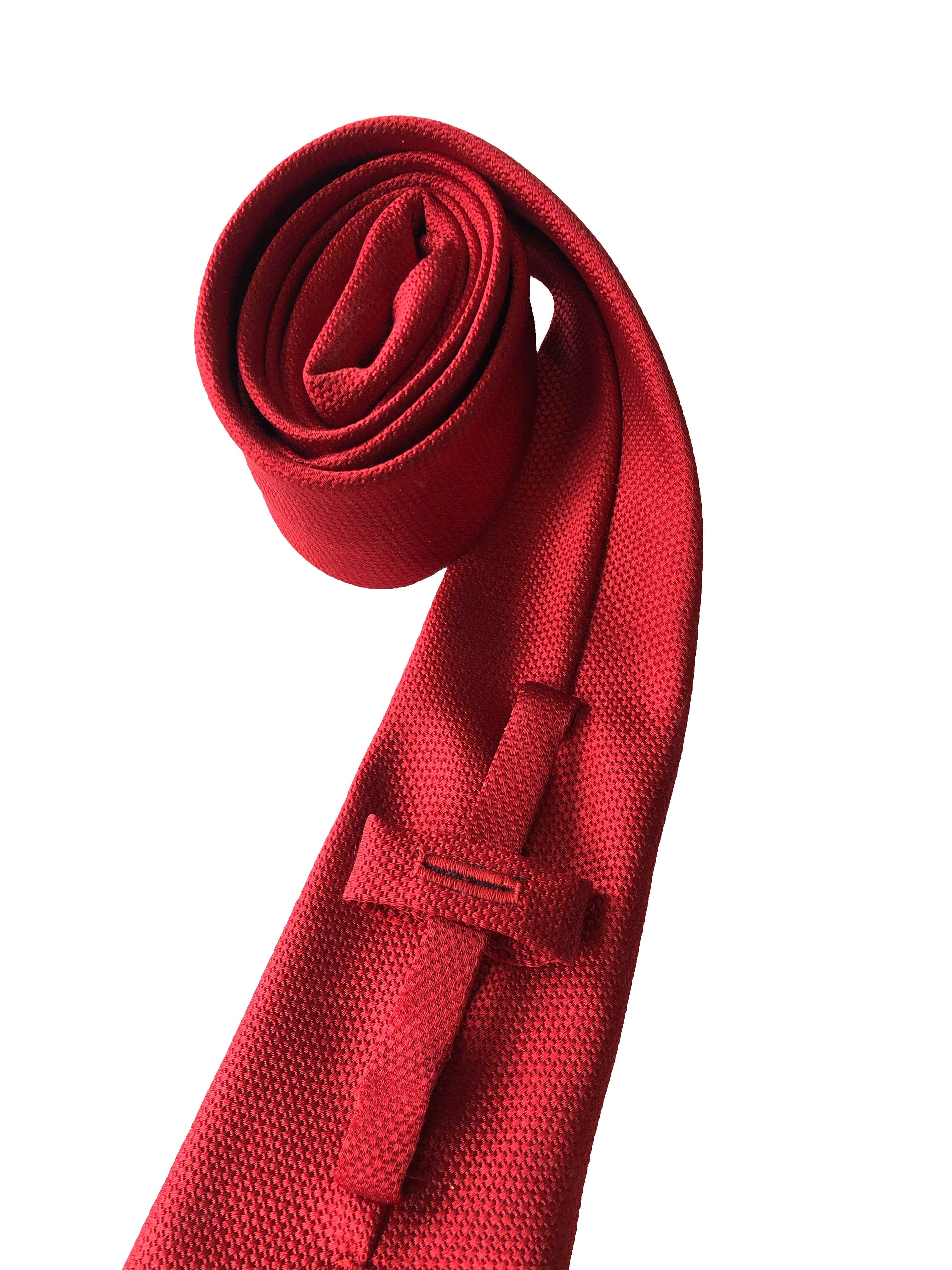 Valentin Red Silk Tie Handmade in Canada | COCHIC®